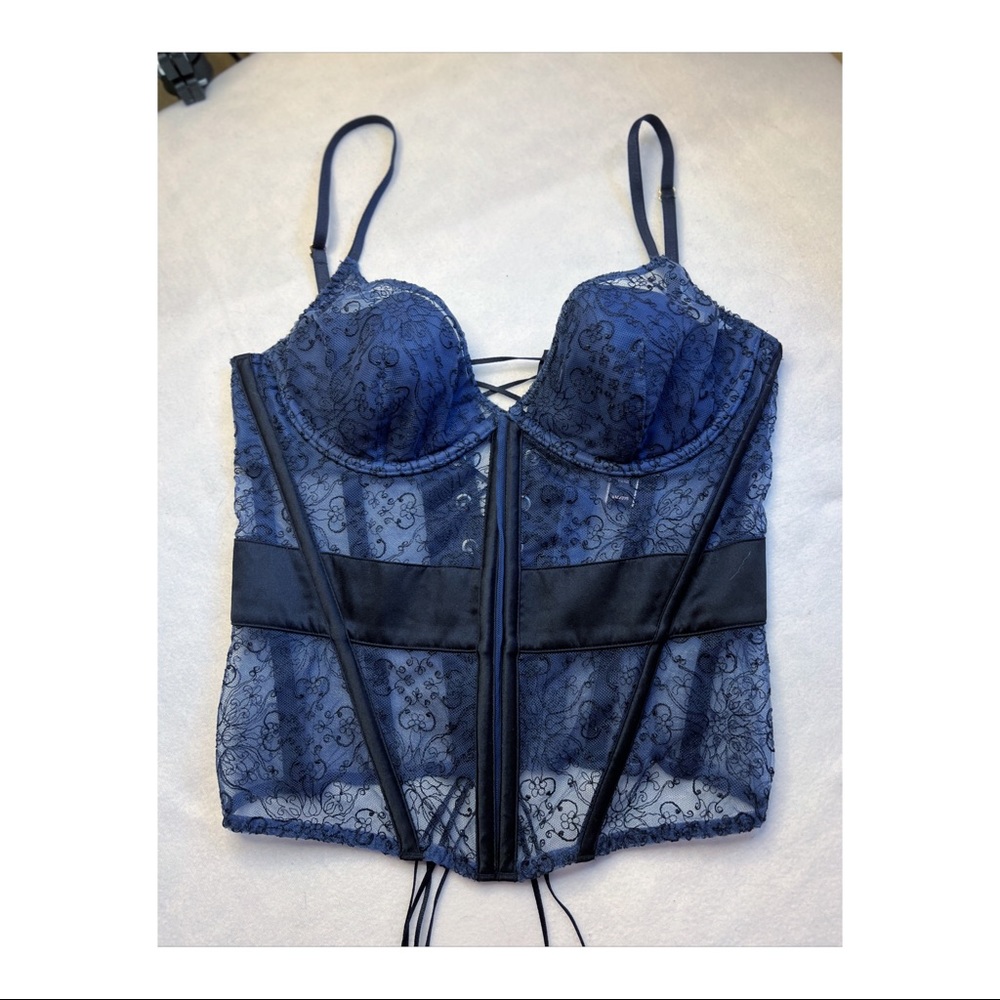 Victoria’s Secret Very Sexy Unlined Corset Lace Top with zipper/ Size 34c